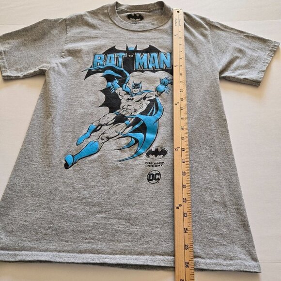 Men's Gray and Blue Batman T-Shirt Sz Small - Picture 3 of 6